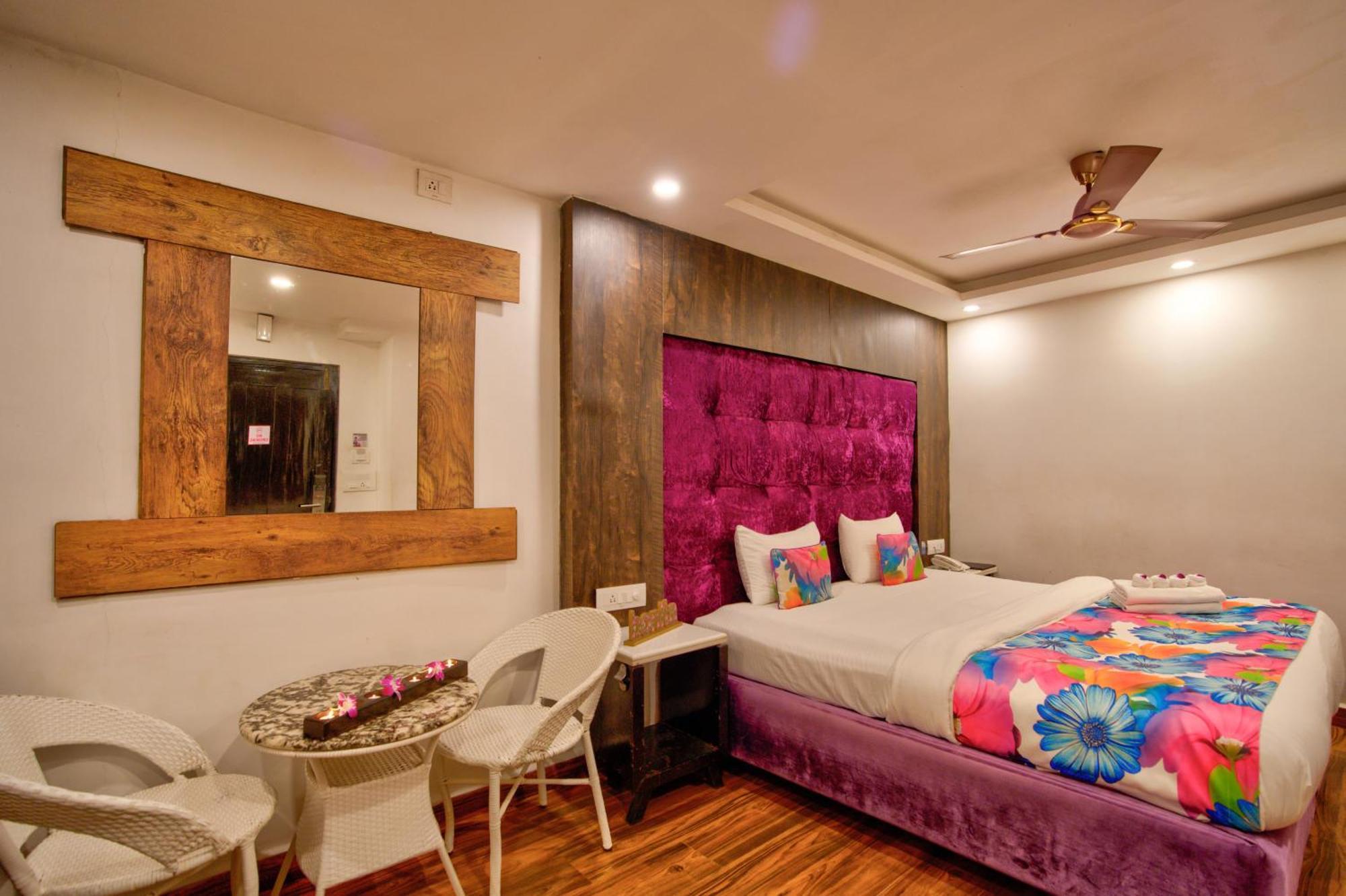 Lemonmint Svelton Manor Hotel Calangute Exterior photo
