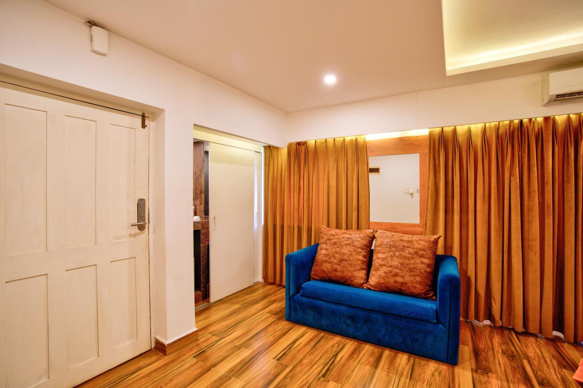 Lemonmint Svelton Manor Hotel Calangute Exterior photo